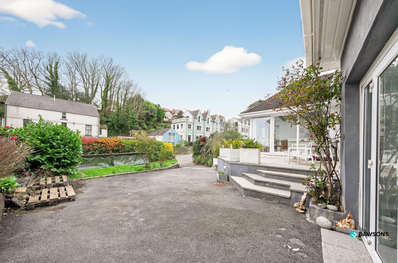 Rotherslade Road, Langland, Swansea, SA3 4QW